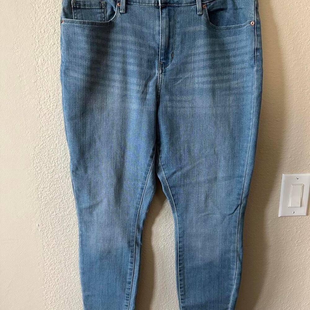 Levis womens blue high waisted straight Size 14S